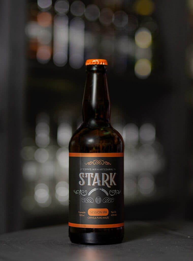 Garrafas da Cervejaria Stark